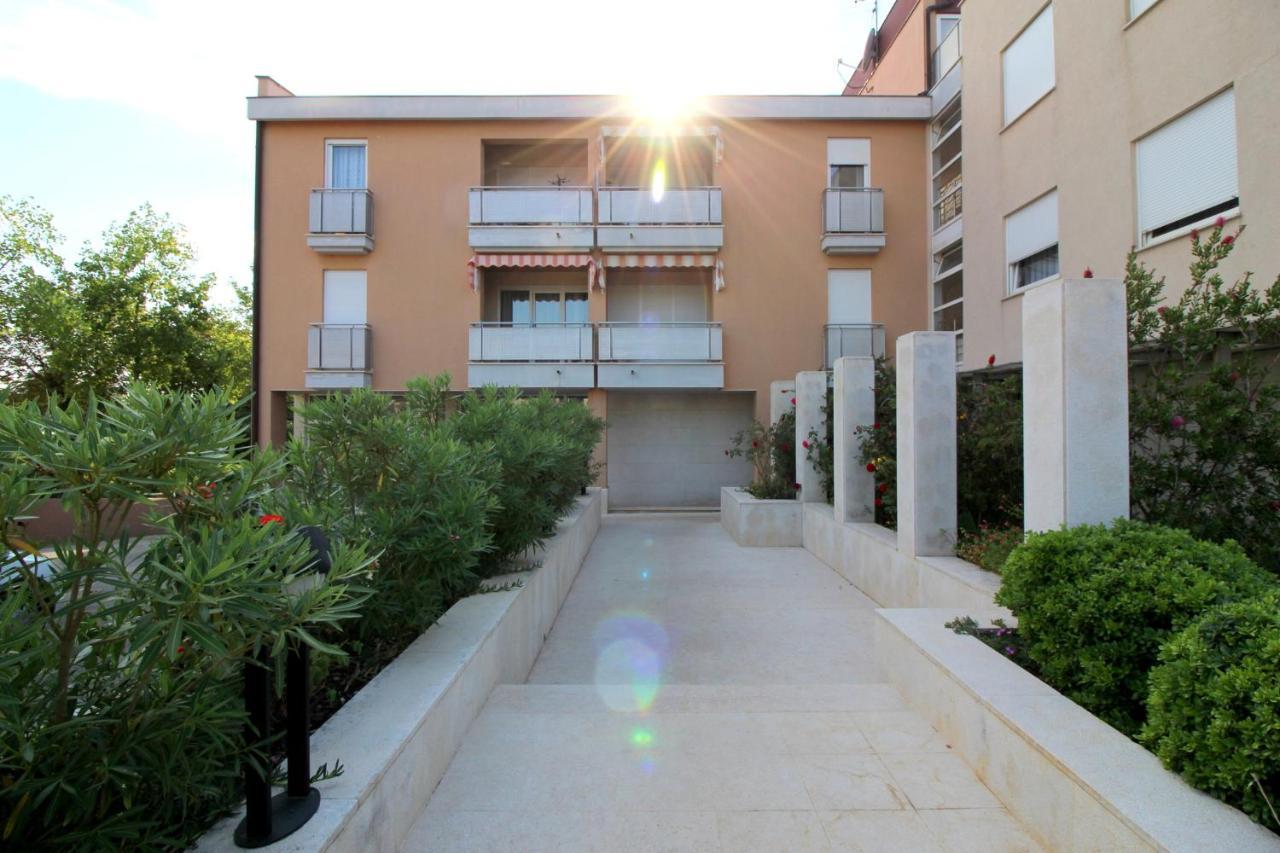 Apartment Vojka In City Center Porec Esterno foto