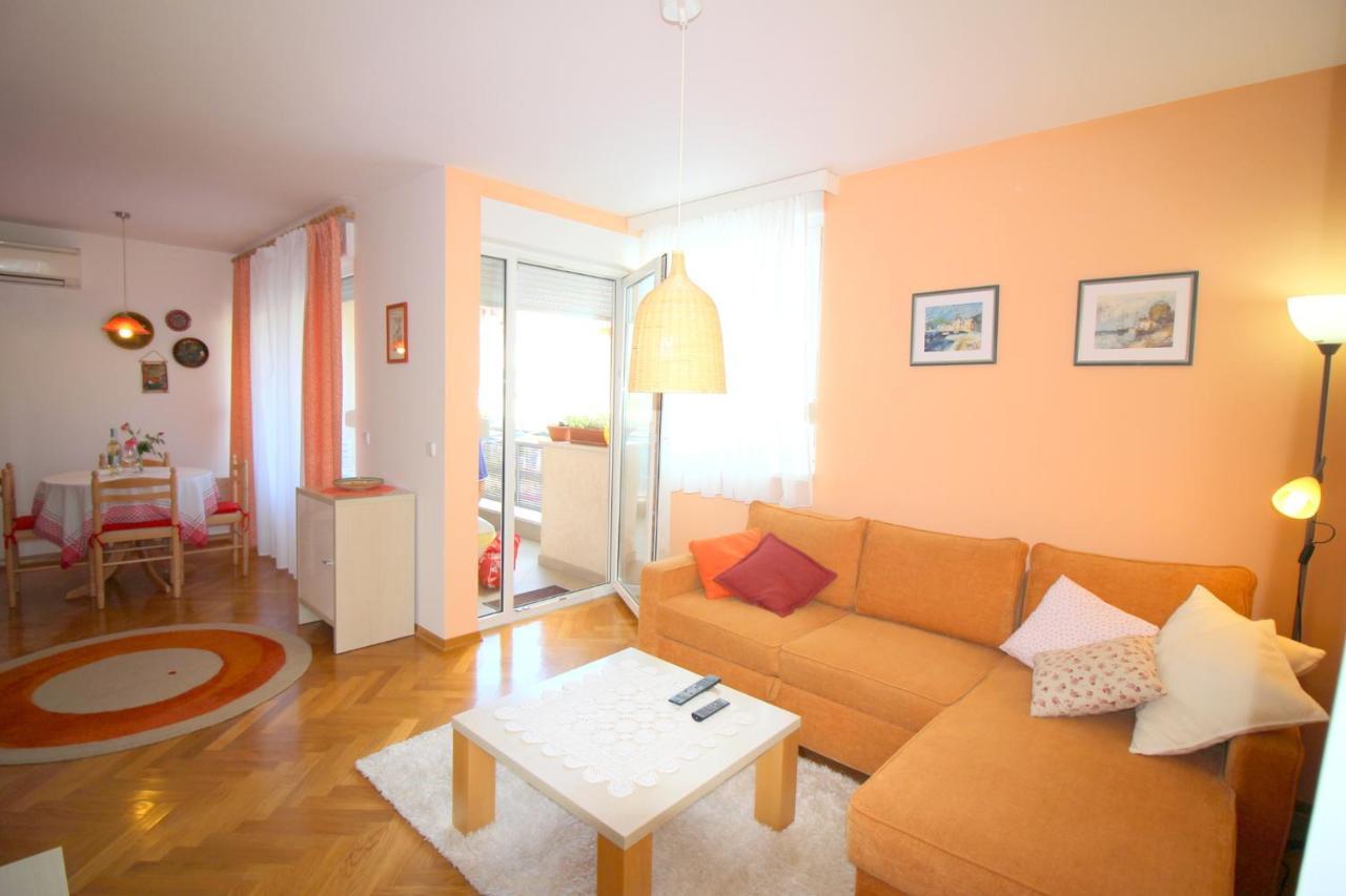 Apartment Vojka In City Center Porec Esterno foto